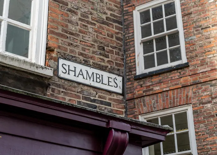 The Shambles - Golden Row Retreat